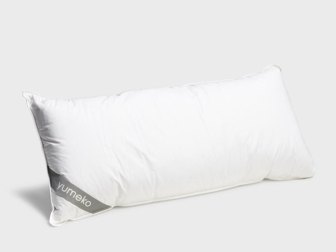 Kudde av återvunnen dun 40x80 mjuk